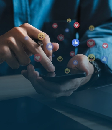 Ankündigung über Social-Media-Kanäle
